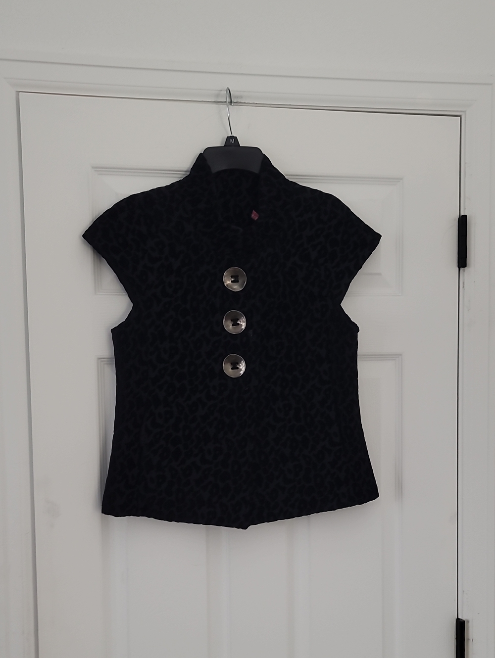 Women's Black Short-Sleeve Button Front Tunic